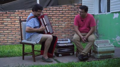 Tierradentro: Fuelles Chamameceros - DINO ESQUIVEL